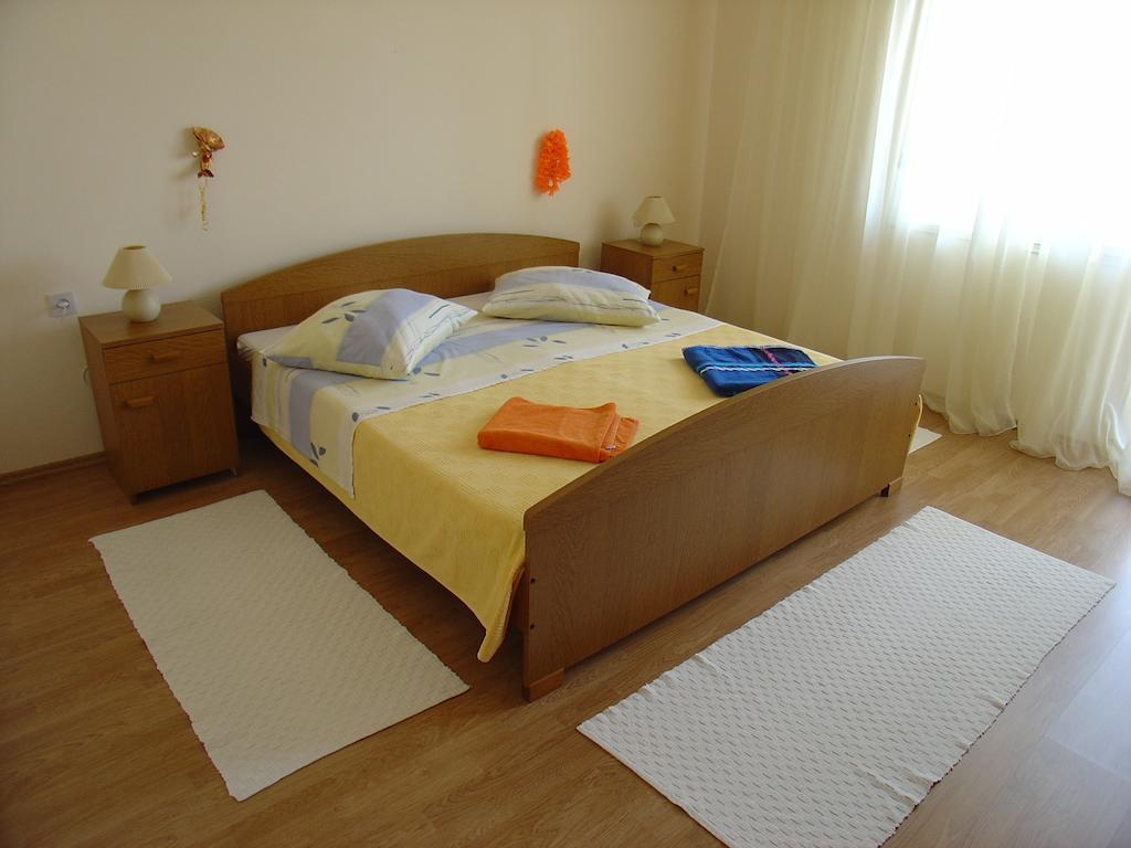 Apartment Tomy Traù Esterno foto